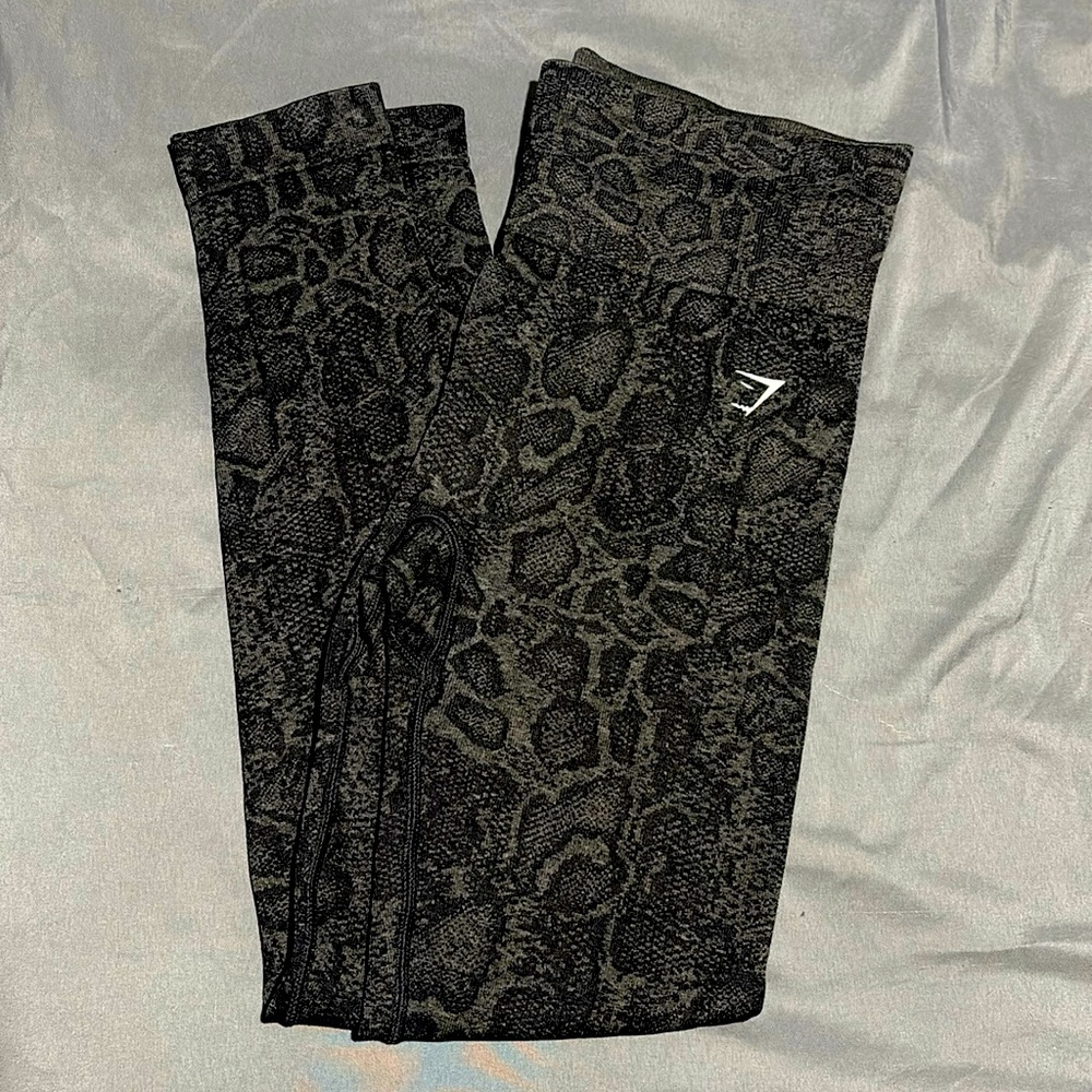 Size M Gymshark Adapt Safari Leggings